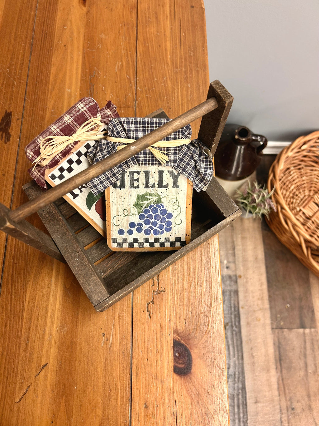 Wood Jelly Basket
